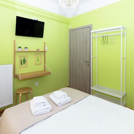 Large, Sunny, Modern Apartment Fully Renovated, Next To Agia Sofia テッサロニキ エクステリア 写真