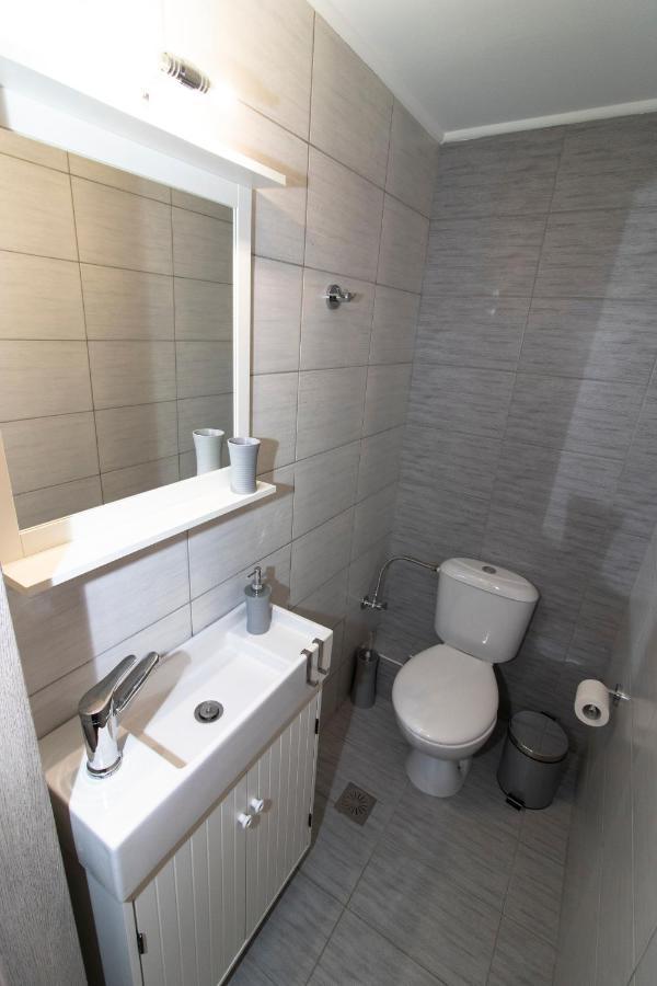 Large, Sunny, Modern Apartment Fully Renovated, Next To Agia Sofia テッサロニキ エクステリア 写真