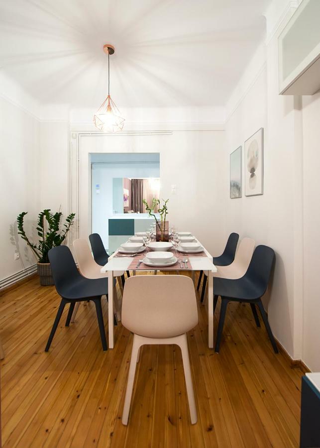Large, Sunny, Modern Apartment Fully Renovated, Next To Agia Sofia テッサロニキ エクステリア 写真